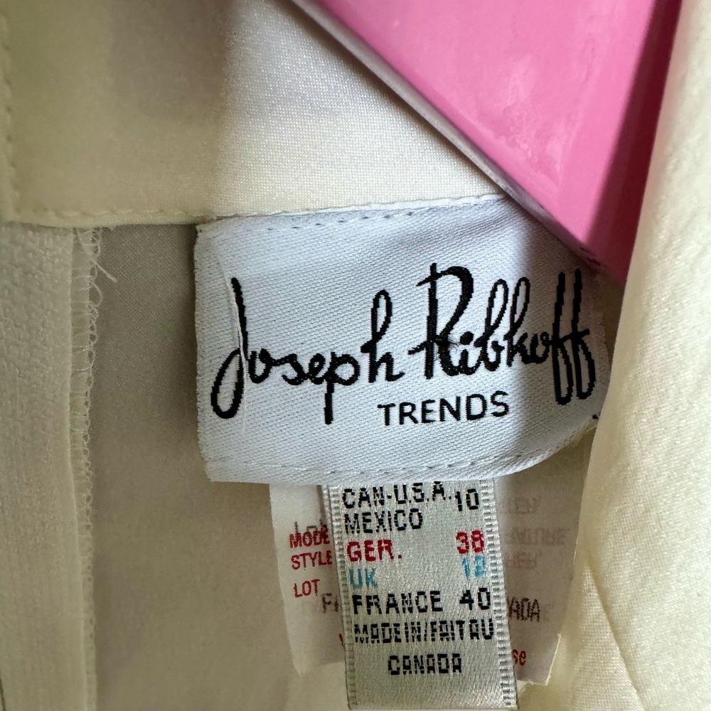 Joseph Ribkoff Ruched Short Sleeve Back Zip Blouse - Picture 3 of 6